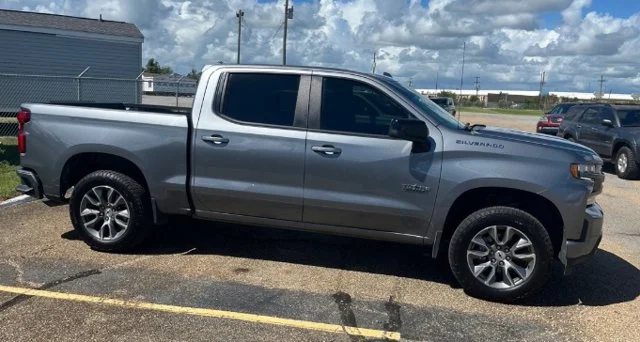 Used 2022 Gray Chevrolet RST image 4