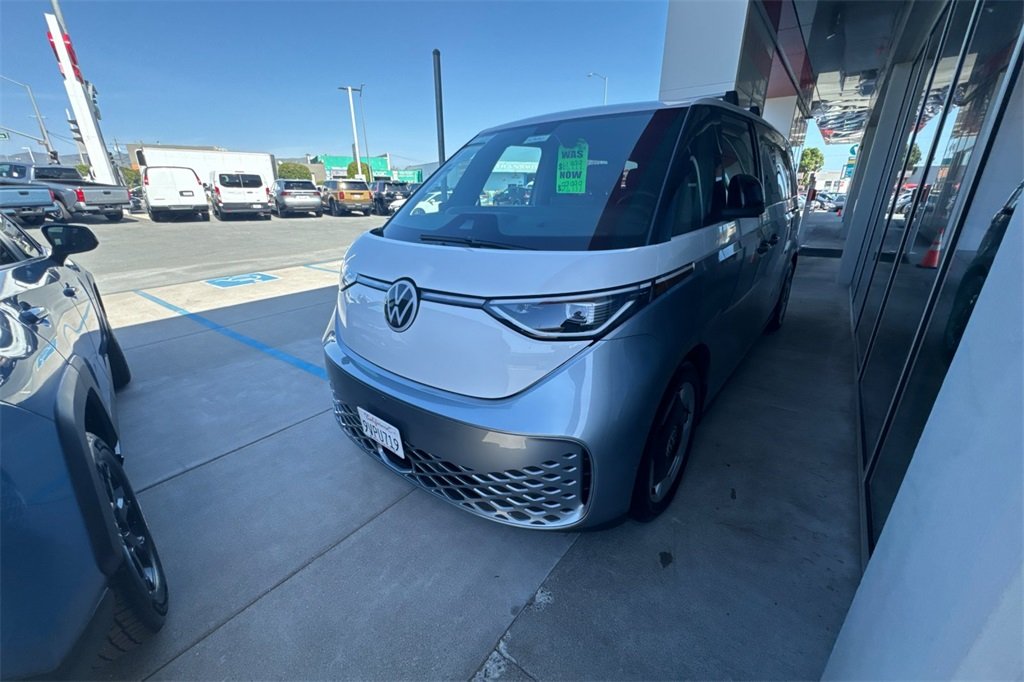 Used 2025 Volkswagen ID. Buzz PRO S PLus with VIN WVGNYVEB7SH054675 for sale in San Bruno, CA