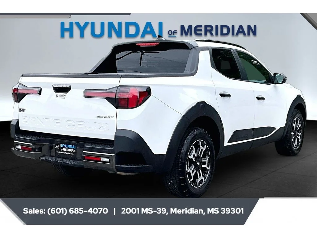 Used 2025 Atlas White Hyundai XRT image 10