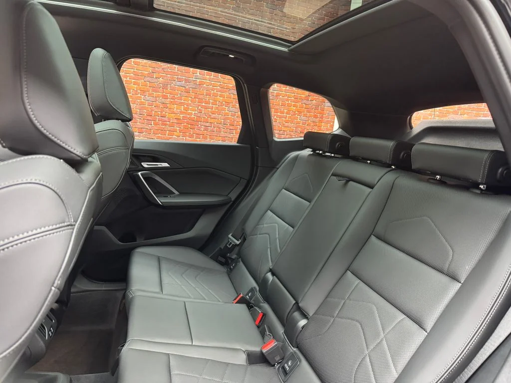 Used 2025 Black BMW xDrive28i image 27