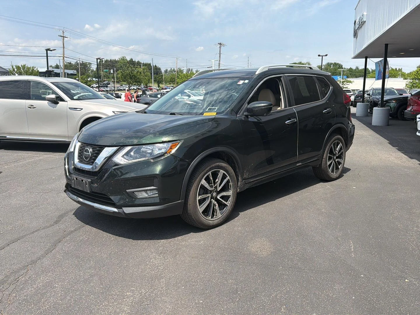 Used 2020 Midnight Pine Metallic Nissan SL image 3
