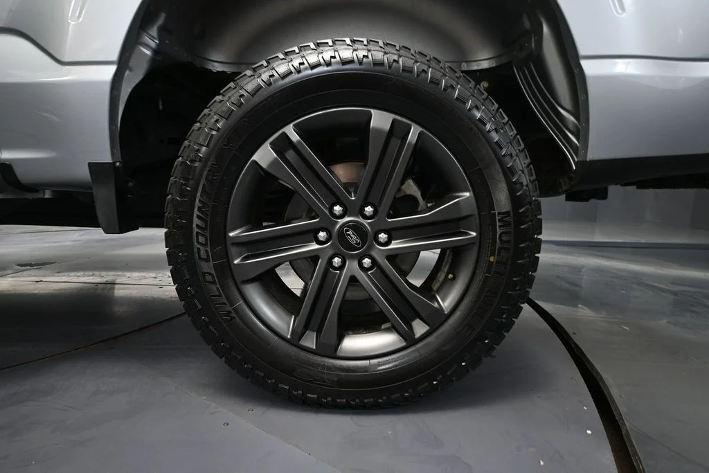 Used 2022 Silver Ford XLT image 10