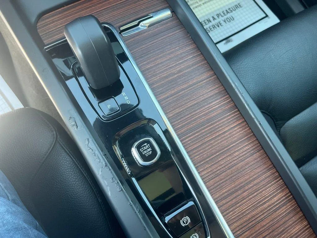 2023 Volvo XC60 Plus - Photo 15
