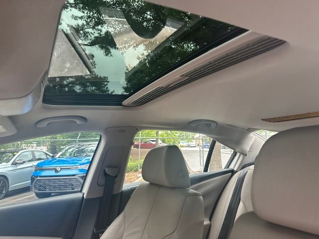 Used 2008  Volkswagen Lux image 31