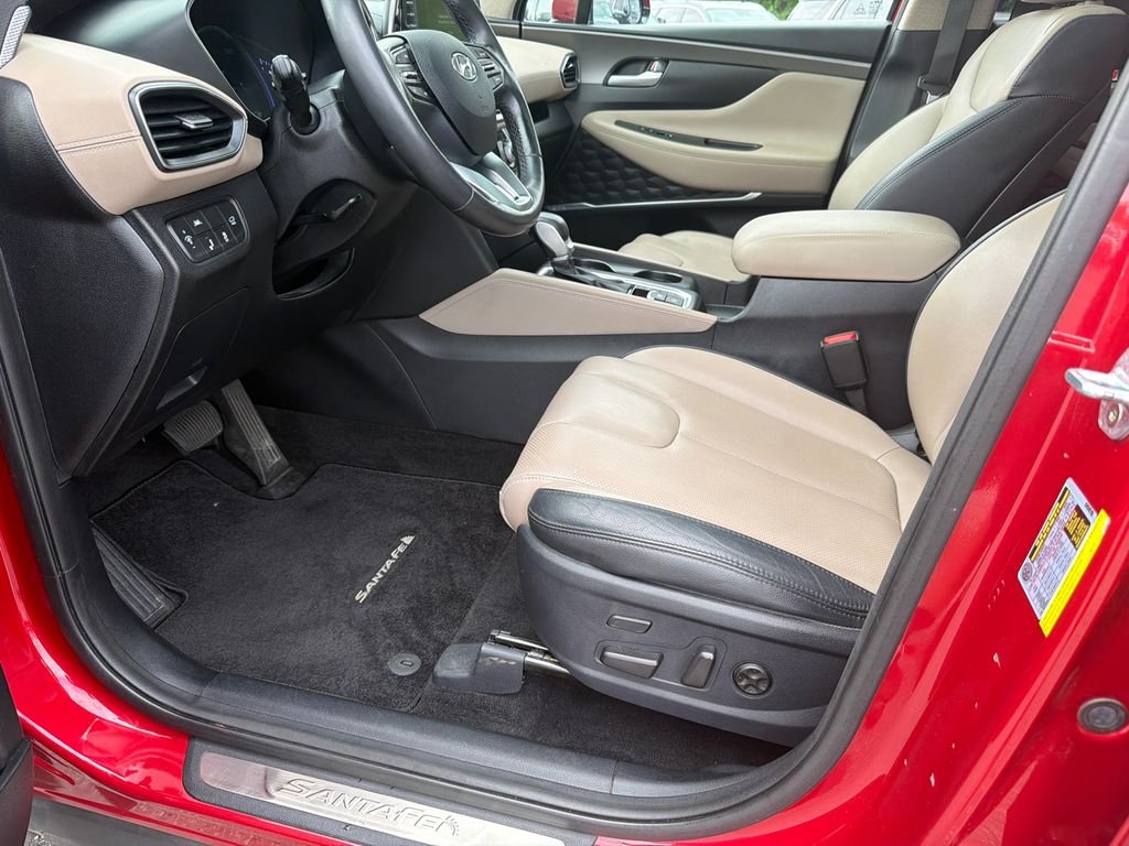 Used 2019 Red Hyundai Ultimate image 9