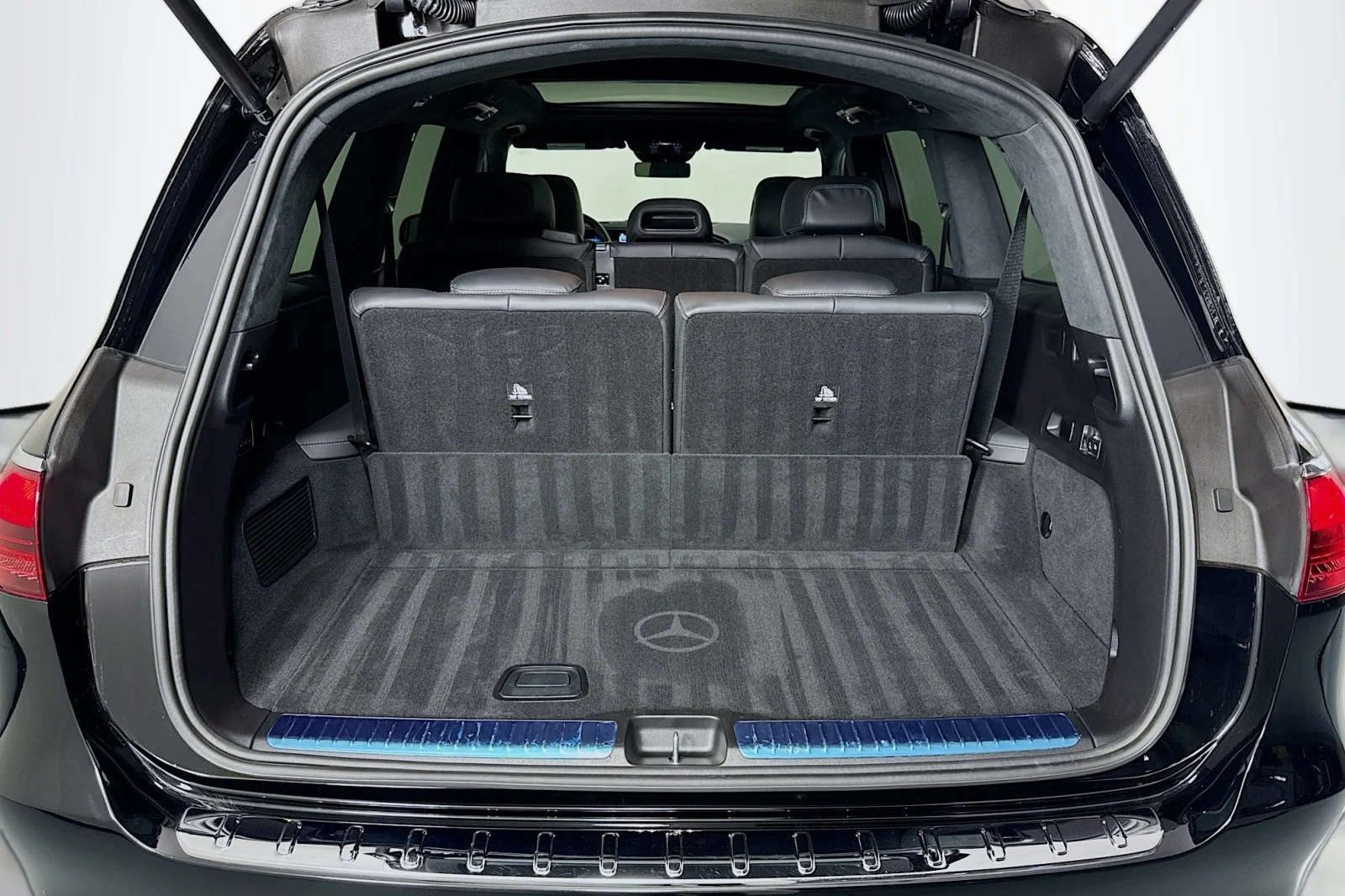 Certified Used 2025 Black Mercedes-Benz AMG® 63 image 24