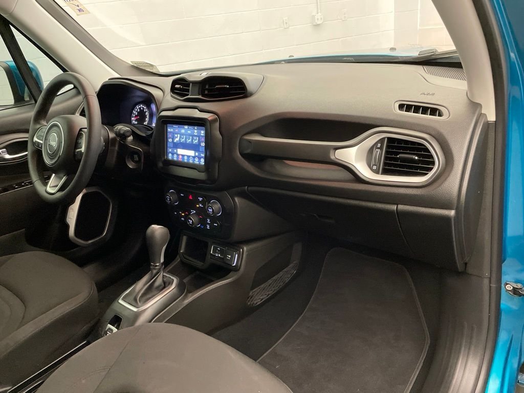 Certified Used 2021 Bikini Metallic Clearcoat Jeep Latitude image 26