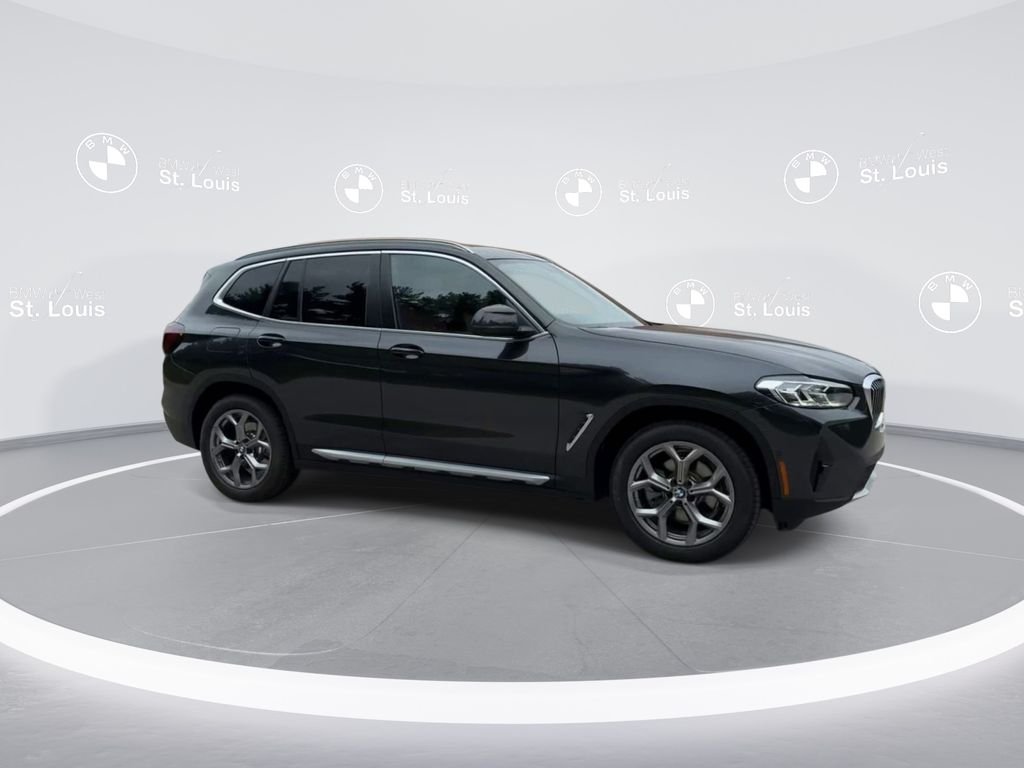 Used 2024 Gray BMW xDrive30i image 30
