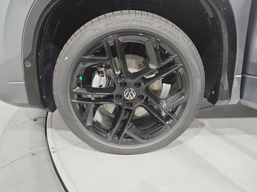 New 2026 Gray Volkswagen SE R-Line Black image 26