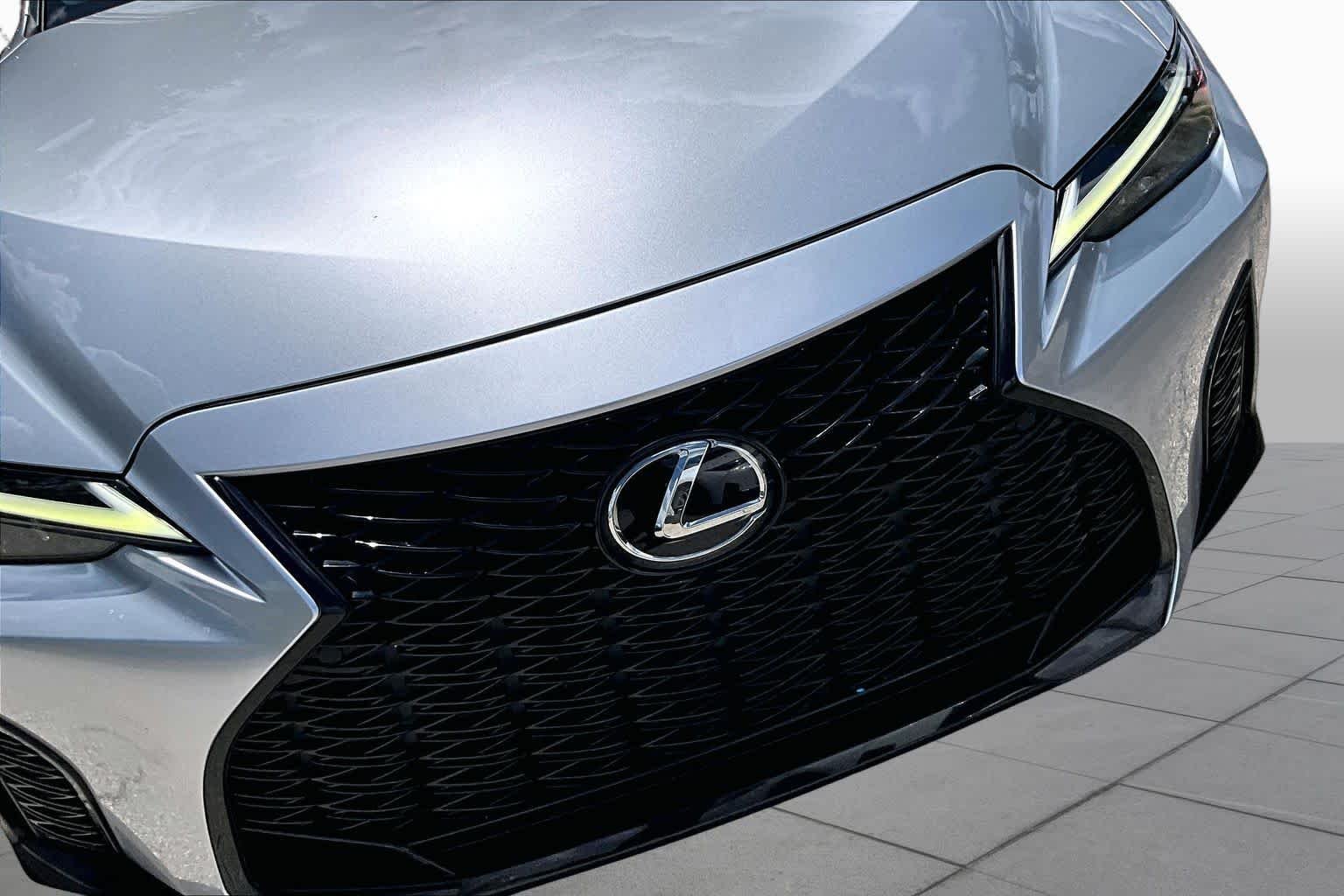 Used 2023 Iridium Lexus F SPORT image 30