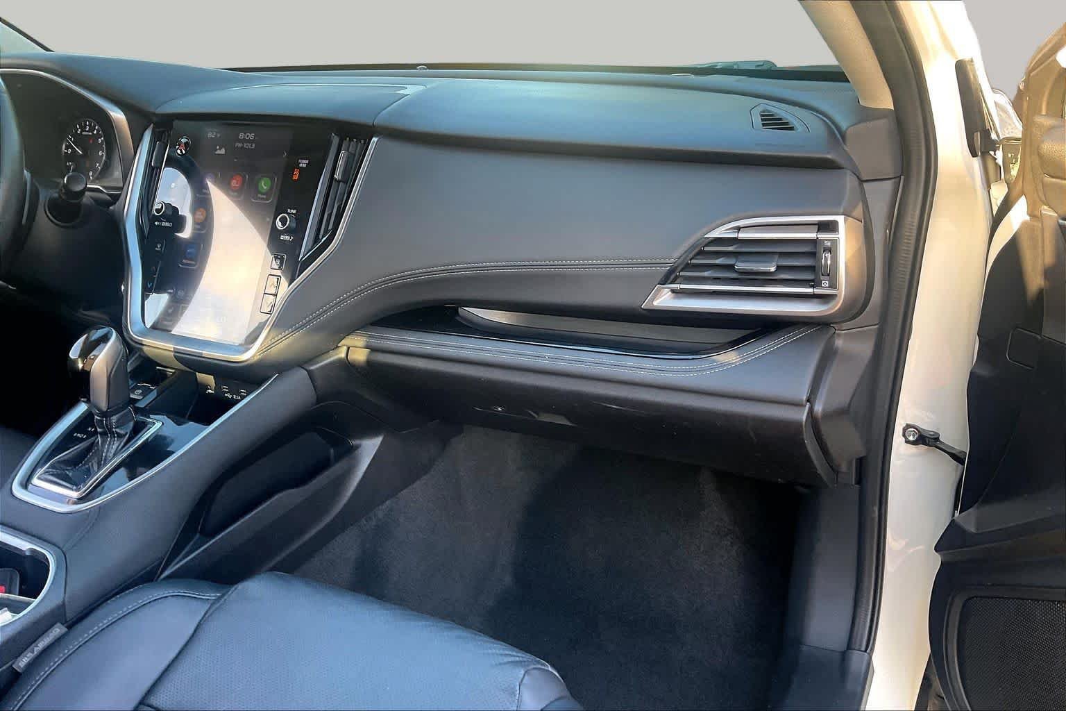 Used 2021 Crystal White Pearl Subaru Limited image 18