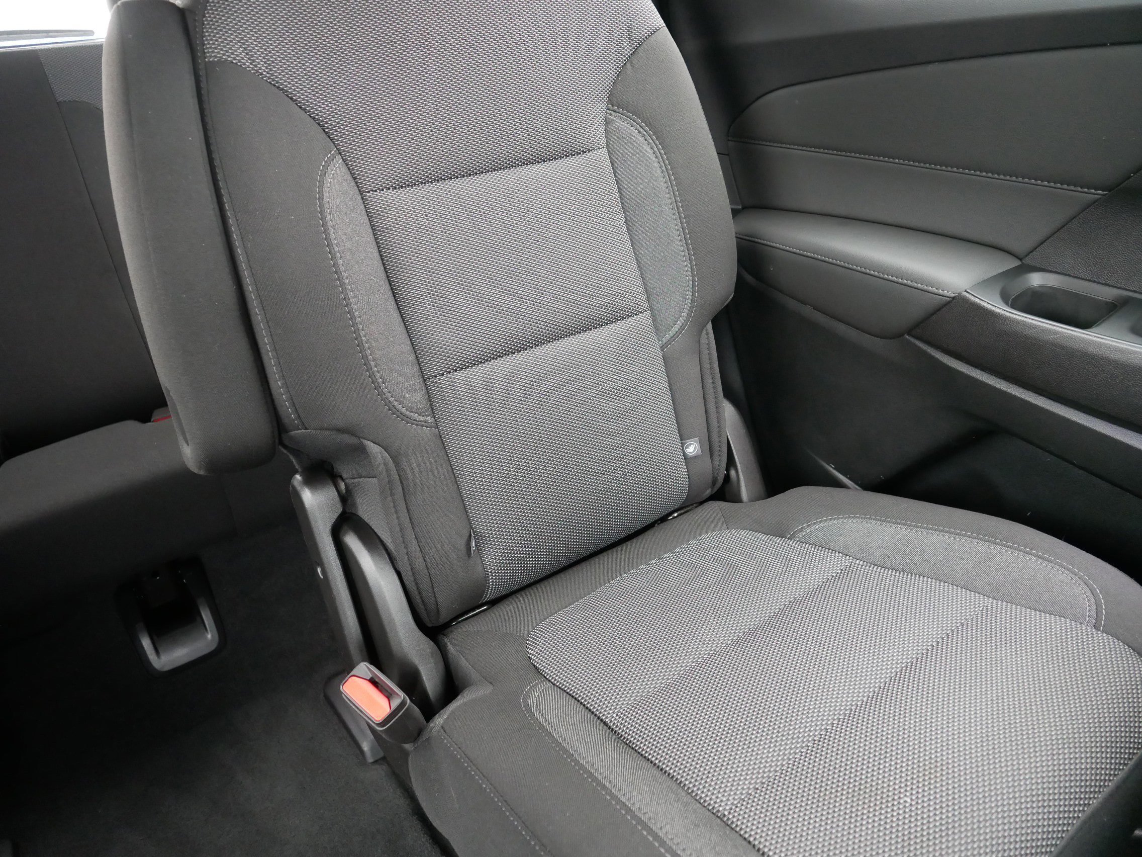 Used 2023 Summit White Chevrolet LT Cloth image 14