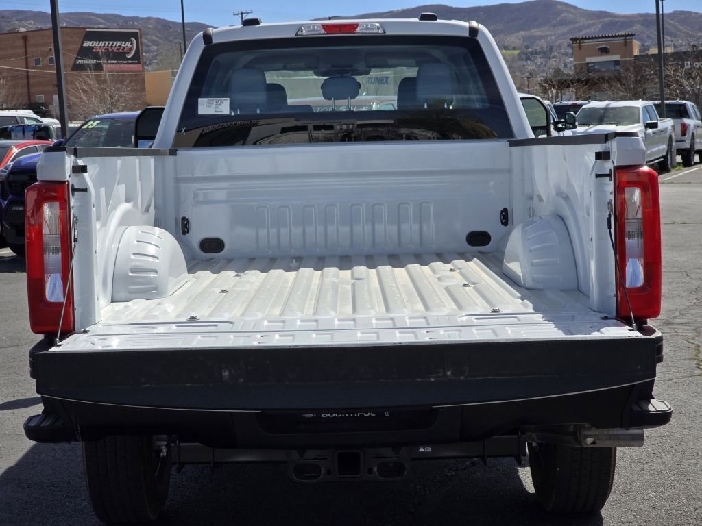 New 2026 Oxford White Ford XL image 21