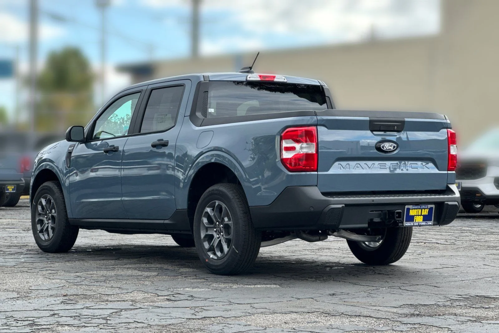 New 2026 Azure Gray Metallic Tri-Coat Ford XLT image 6