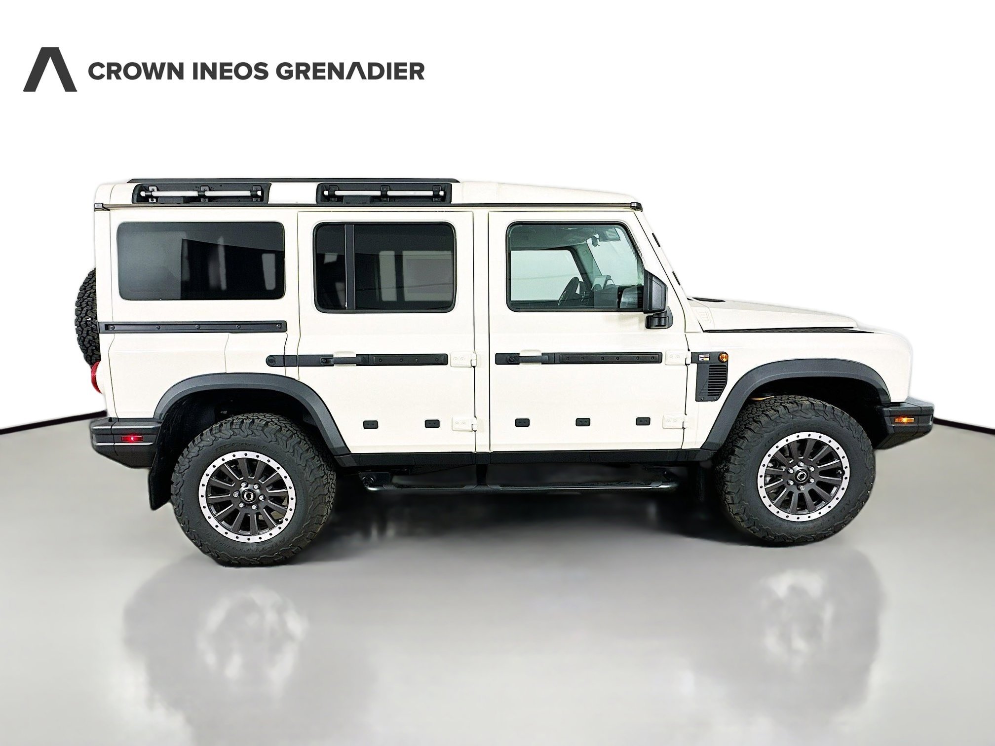 New 2025 Scottish White INEOS Fieldmaster Edition image 4