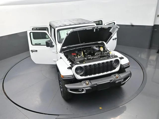 New 2026 Bright White Clear-Coat Exterior Paint Jeep 85th Anniversary Edition image 30
