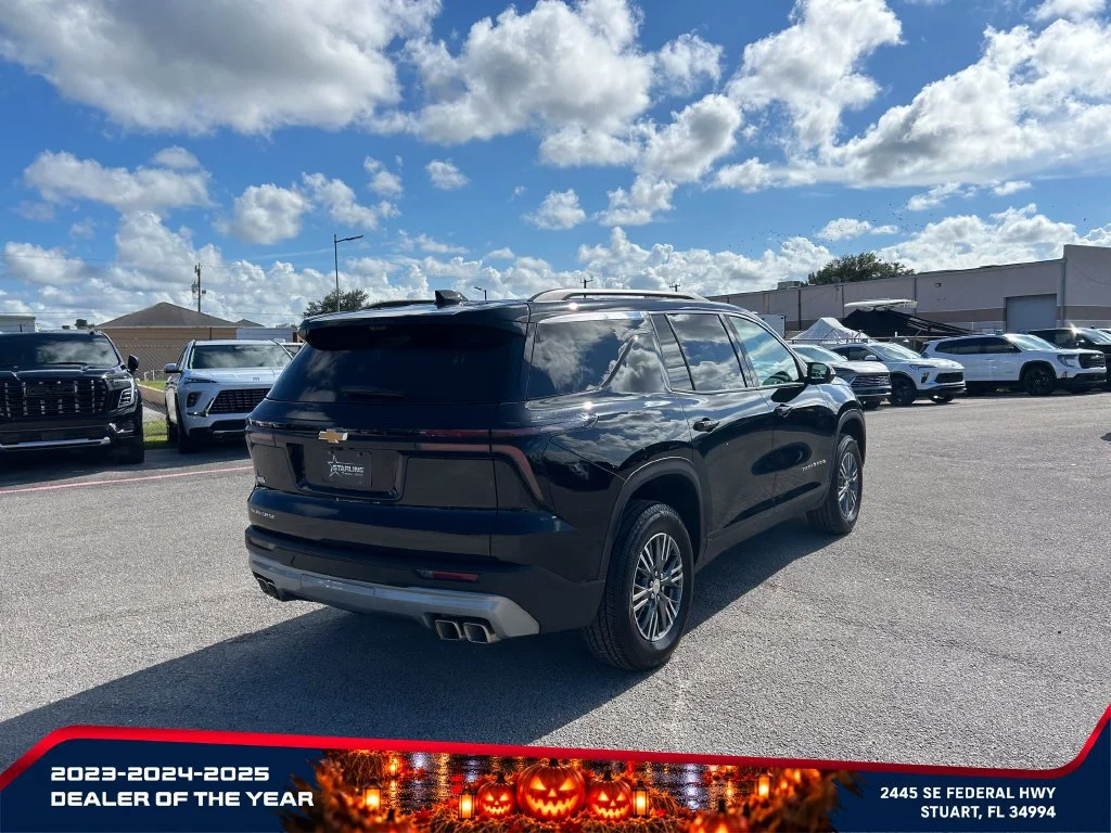 Used 2026 Mosaic Black Metallic Chevrolet LT image 5