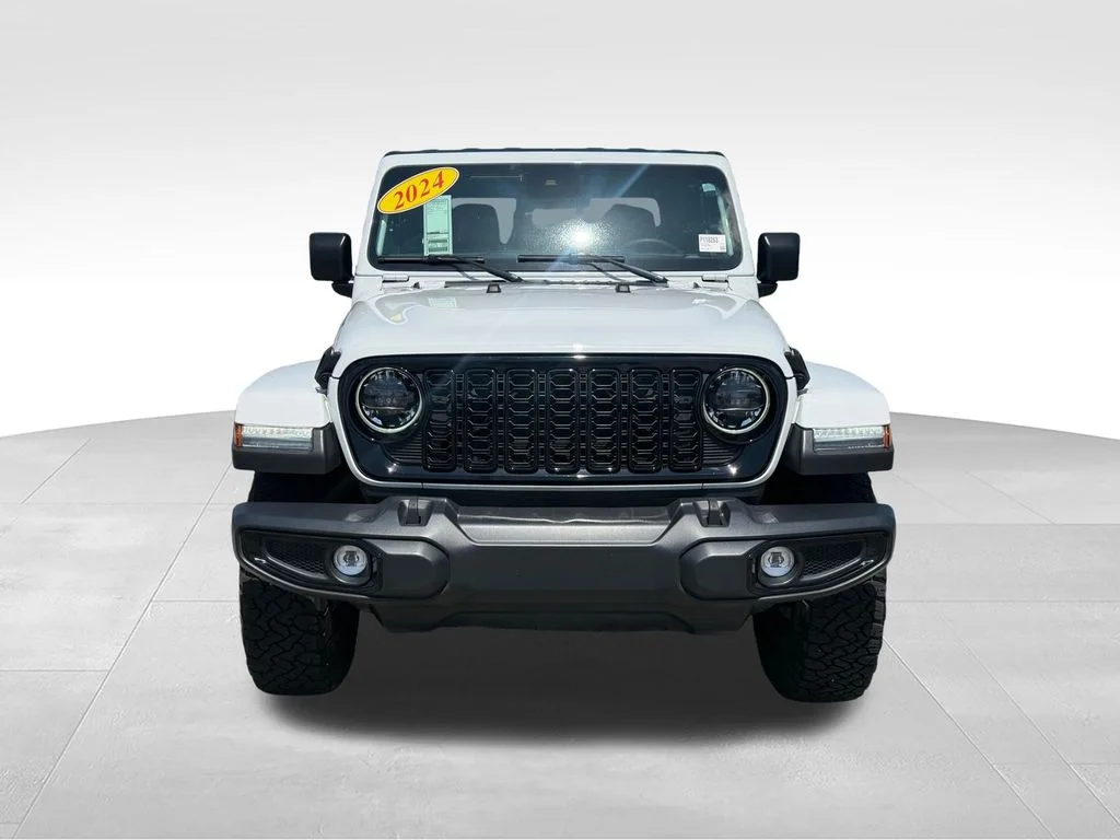 Used 2024 White Jeep Willys image 26