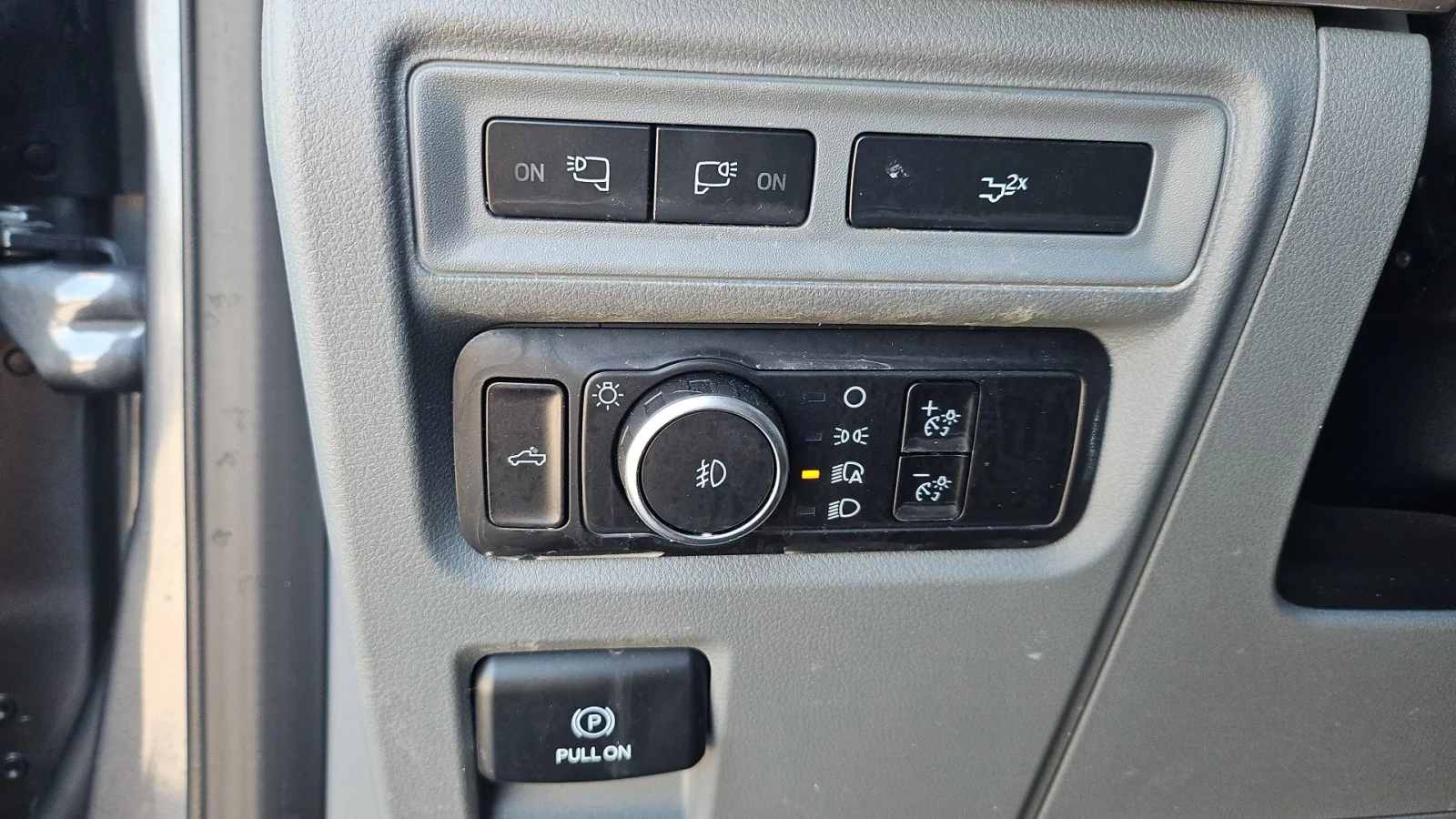 Used 2023 Gray Ford XLT image 17