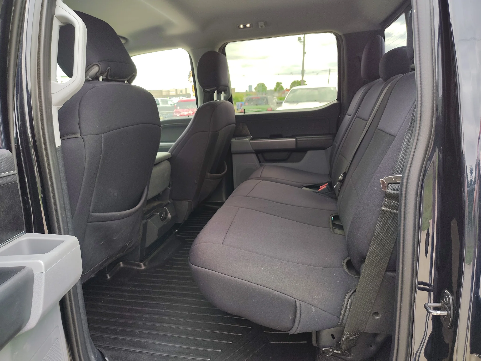 Used 2021 Antimatter Blue Metallic Ford XLT image 10