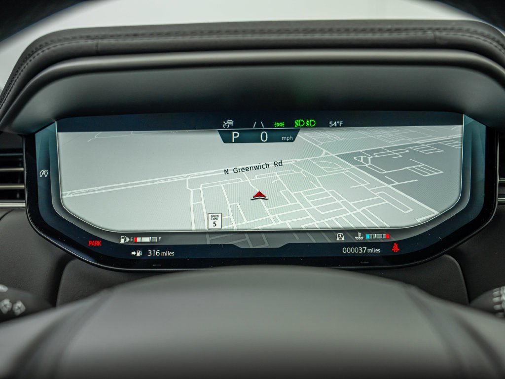 New 2026 Fuji White Land Rover Dynamic SE image 21