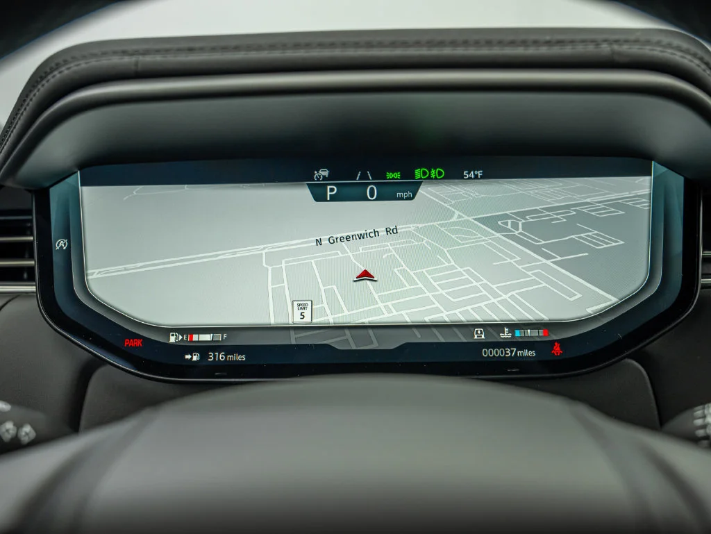 New 2026 Fuji White Land Rover Dynamic SE image 21