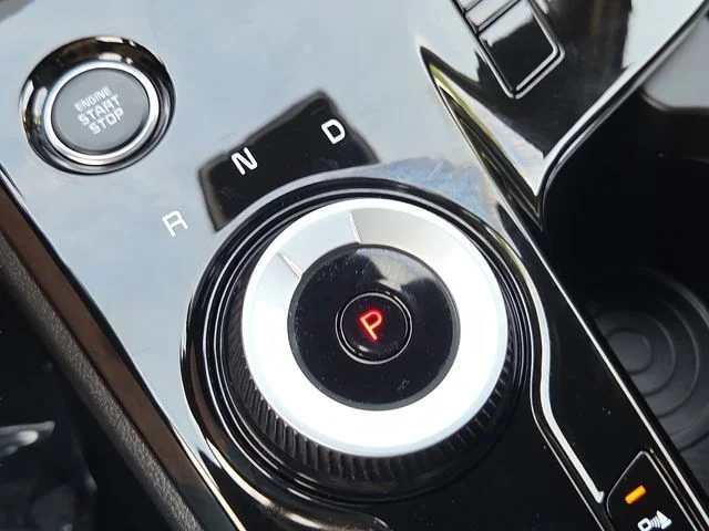 Used 2024 Black Kia X-Line image 23