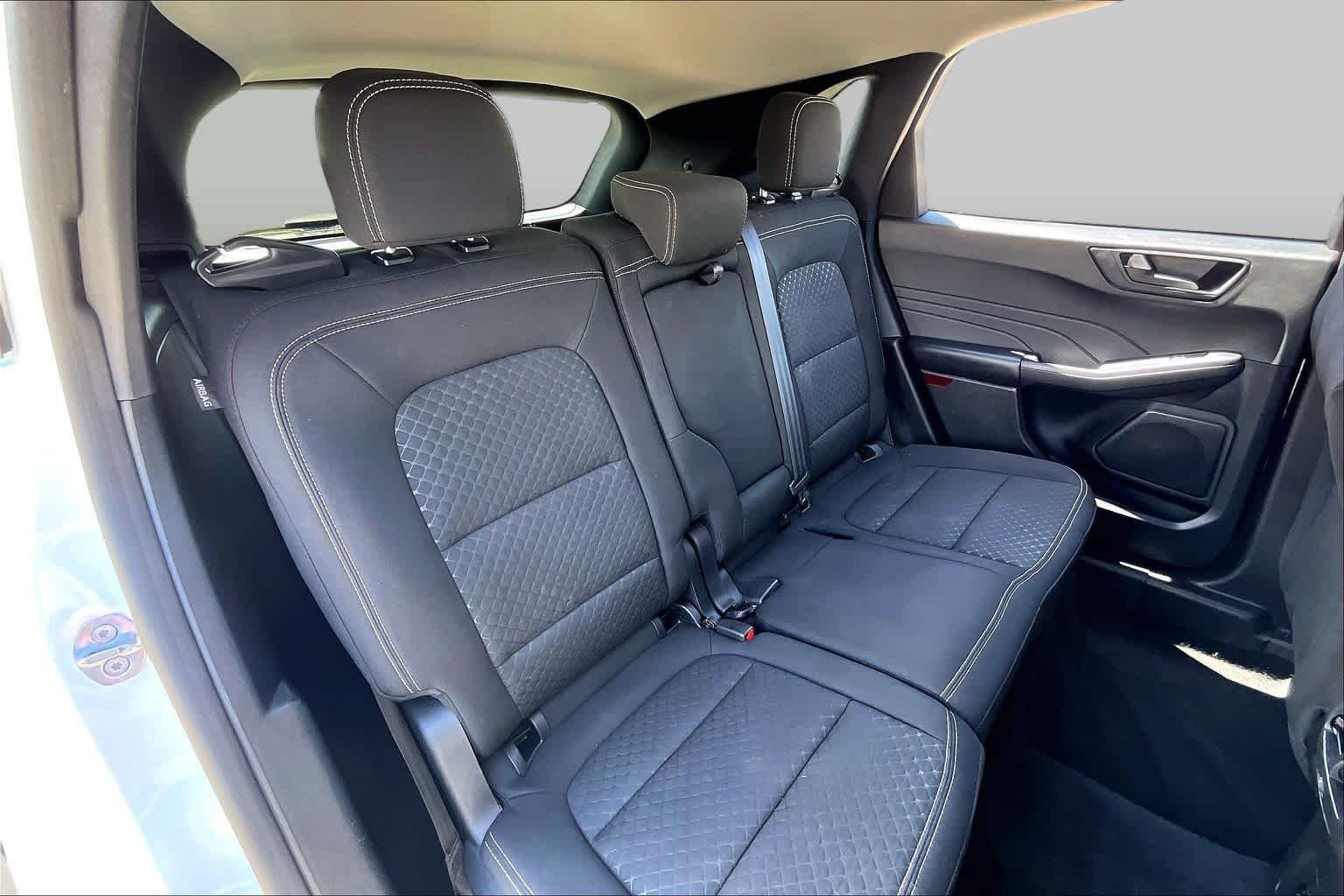 Used 2023 Oxford White Ford Active image 18
