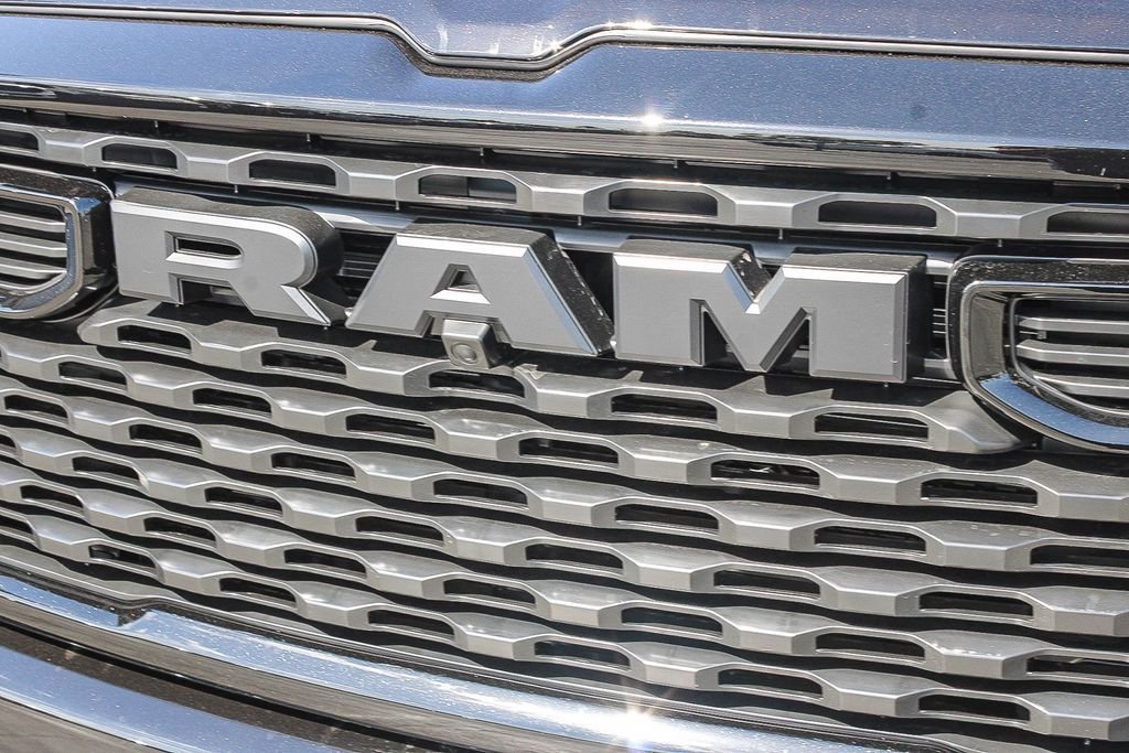 New 2026 Diamond Black Crystal Pearlcoat Ram Big Horn/Lone Star image 6