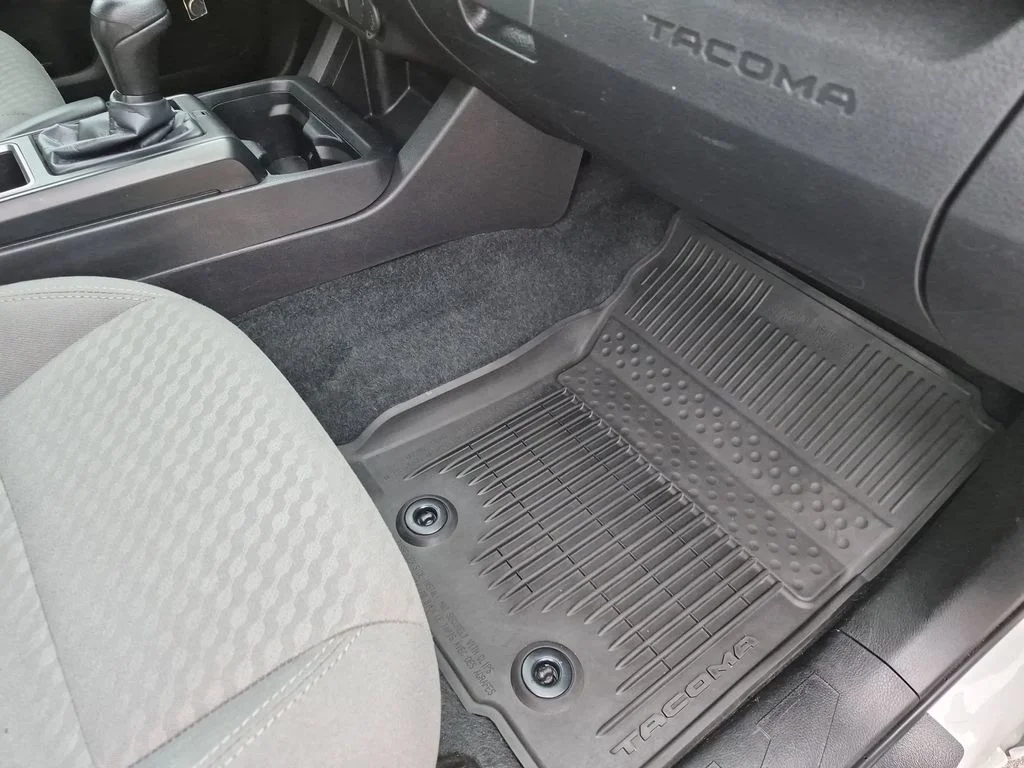 Used 2023 White Toyota SR image 37