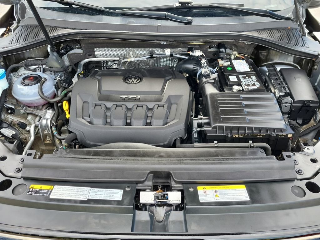 Used 2021 Silver Volkswagen 2.0T SE image 16