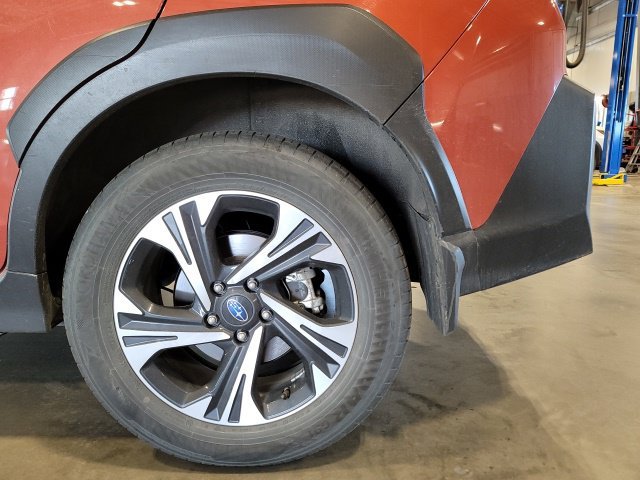 Used 2024 Pearl Subaru Premium image 14