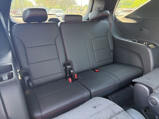 New 2026 Mosaic Black Metallic Chevrolet Z71 image 23