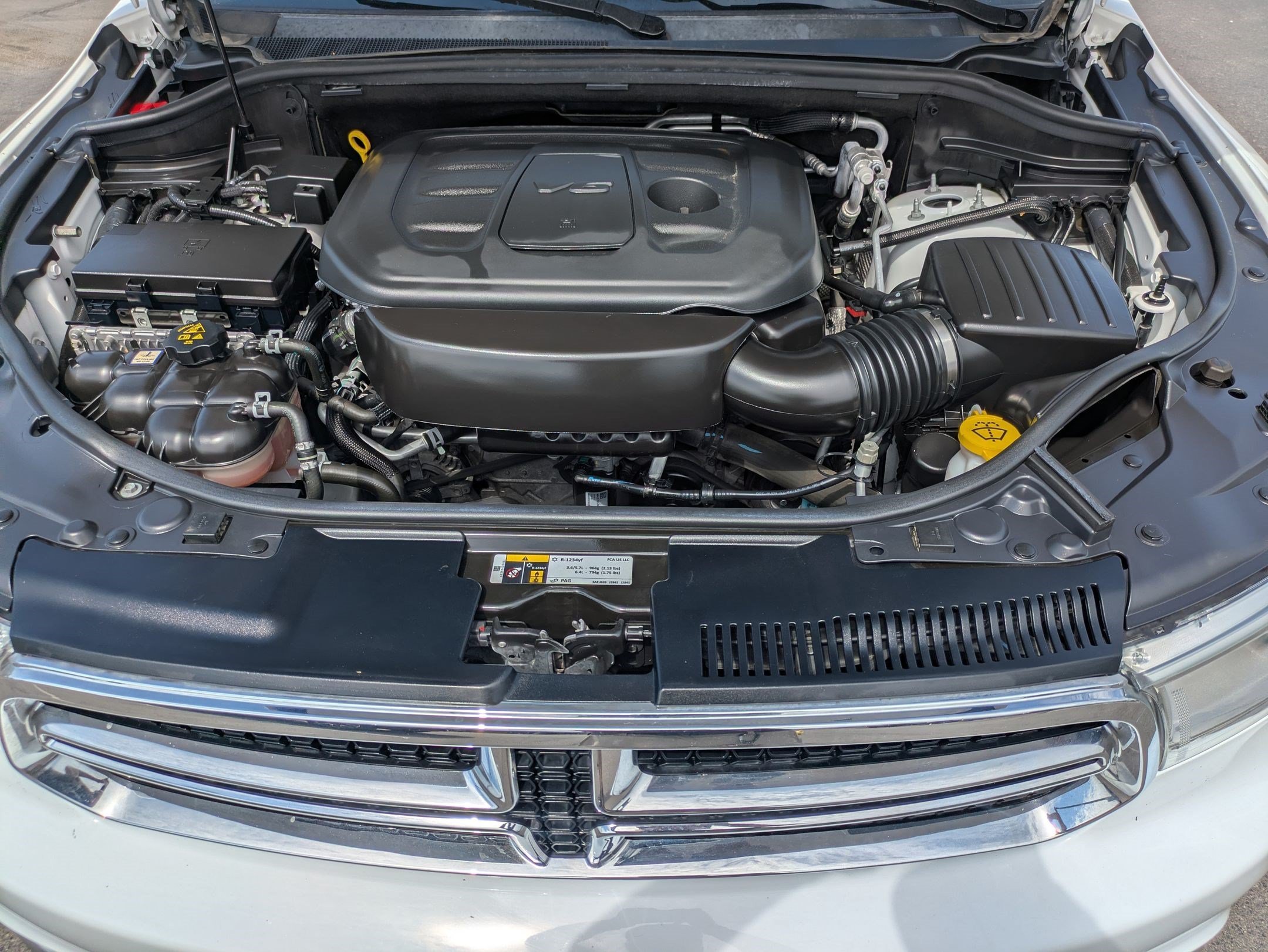 Used 2019 White Knuckle Clearcoat Dodge SXT image 33