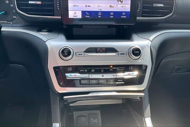 Used 2021 Black Ford XLT image 32