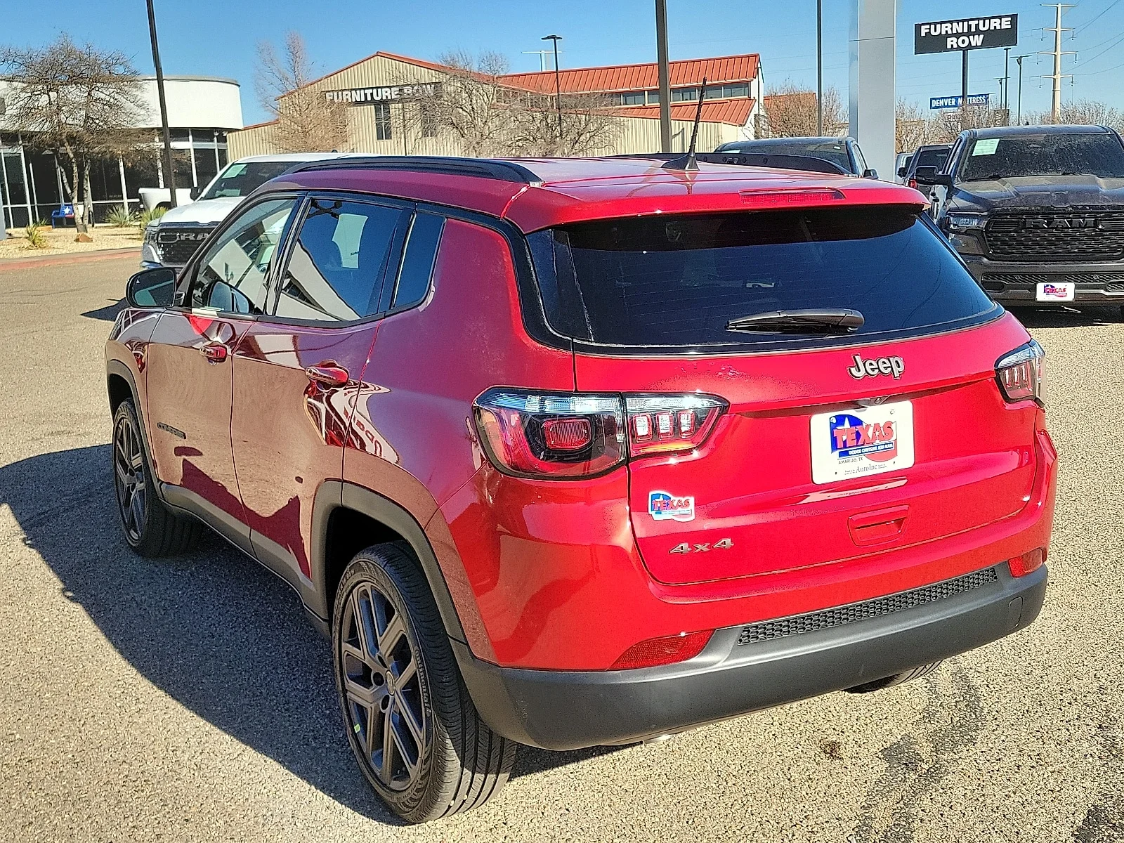 New 2026 Red Hot Pearlcoat Jeep LATITUDE ALTITUDE 4X4 image 3