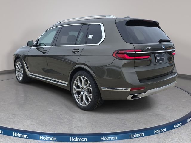Used 2025 Green BMW xDrive40i image 8
