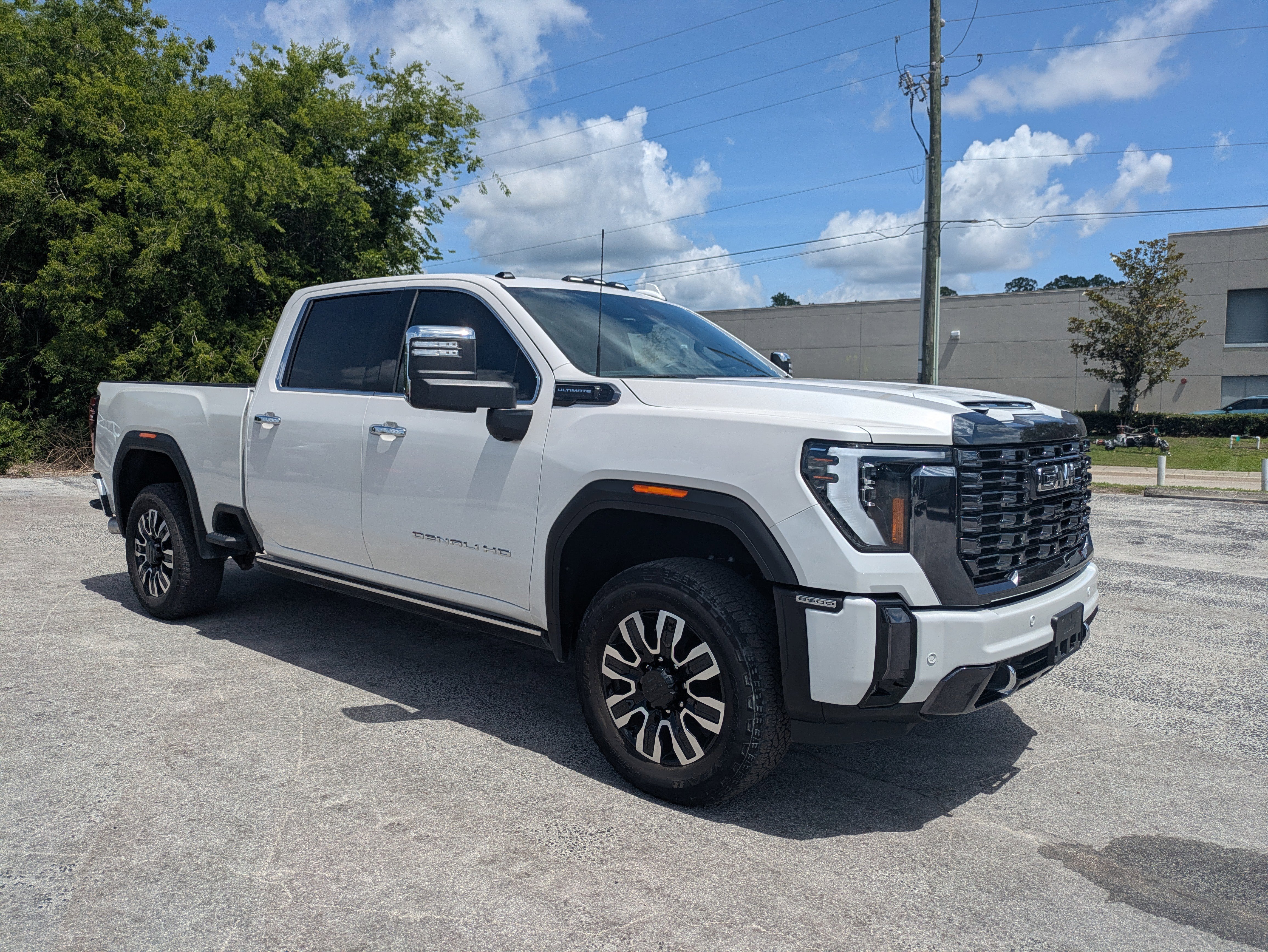2024 GMC Sierra 4WD Crew Cab Long Box Denali Ultimate's photo