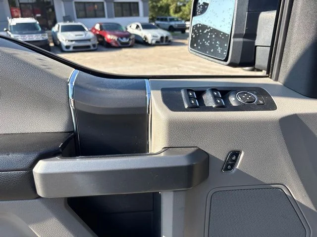Used 2016 Blue Ford XLT image 7