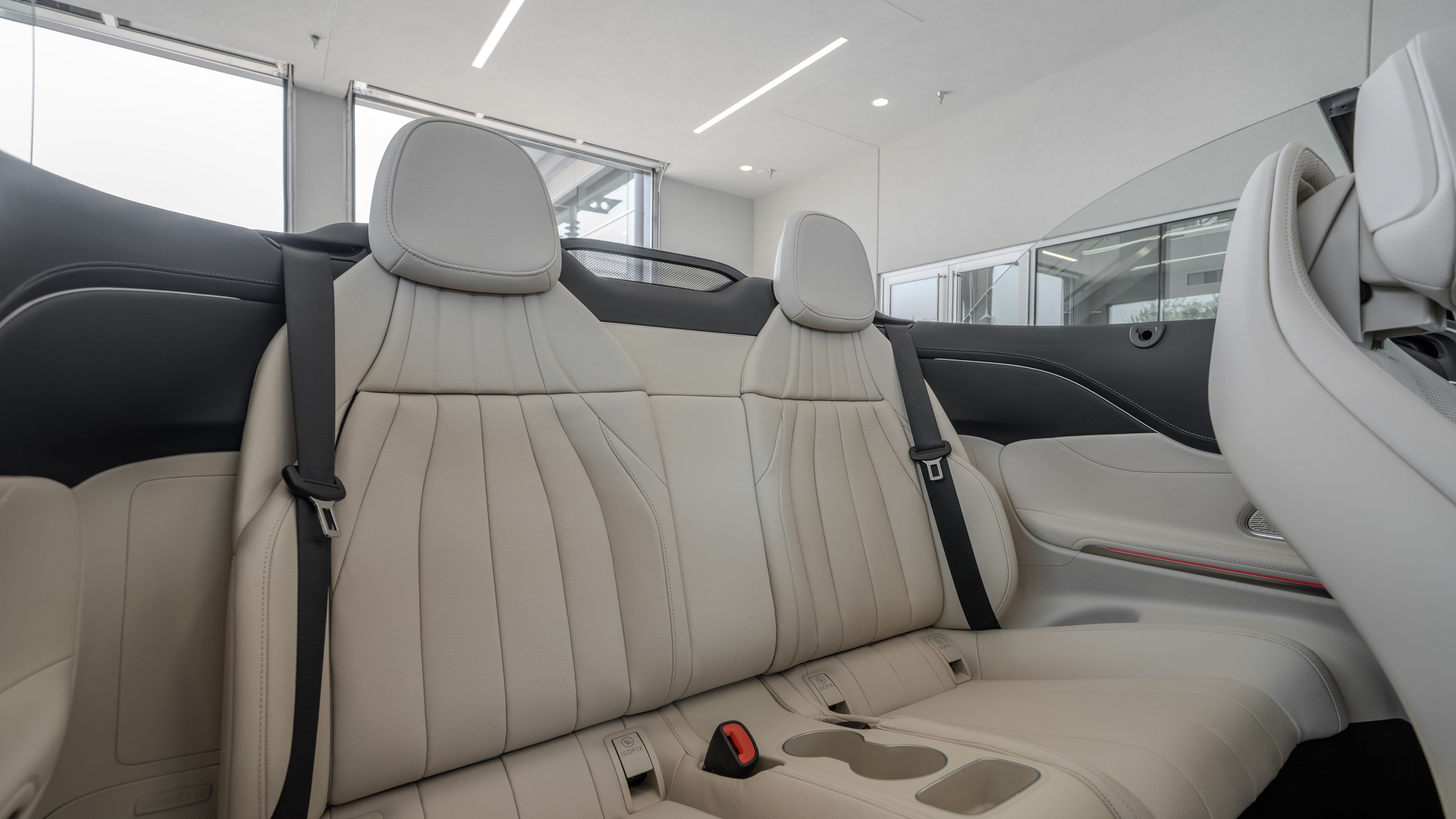 New 2026 MANUFAKTUR Moonlight White Metallic Mercedes-Benz CLE 53 AMG® image 31