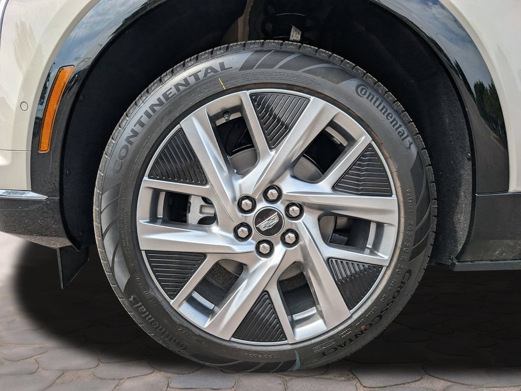 2027 Cadillac OPTIQ Premium Luxury - Photo 8