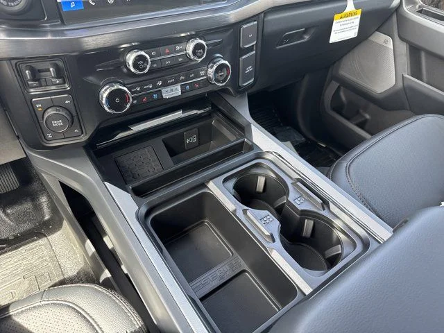 2025 Ford F-350 Super Duty Lariat - Photo 29