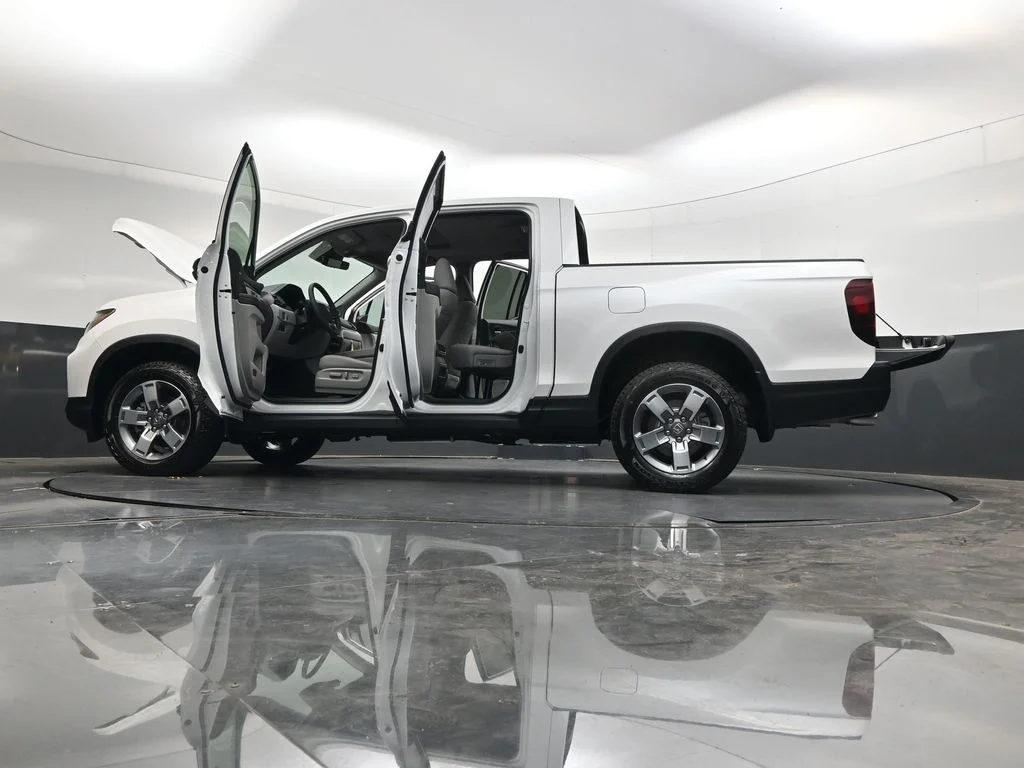 New 2026 Platinum White Pearl Honda RTL image 49