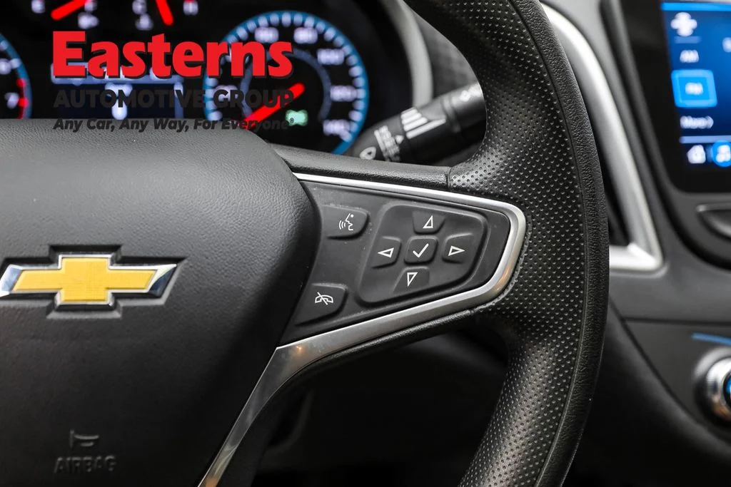 Used 2022 Blue Chevrolet LT image 16