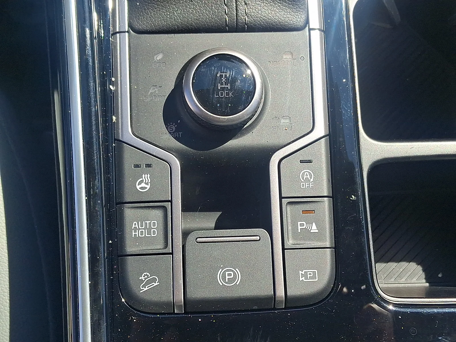 Certified Used 2025 White Kia X-Line SX Prestige image 25