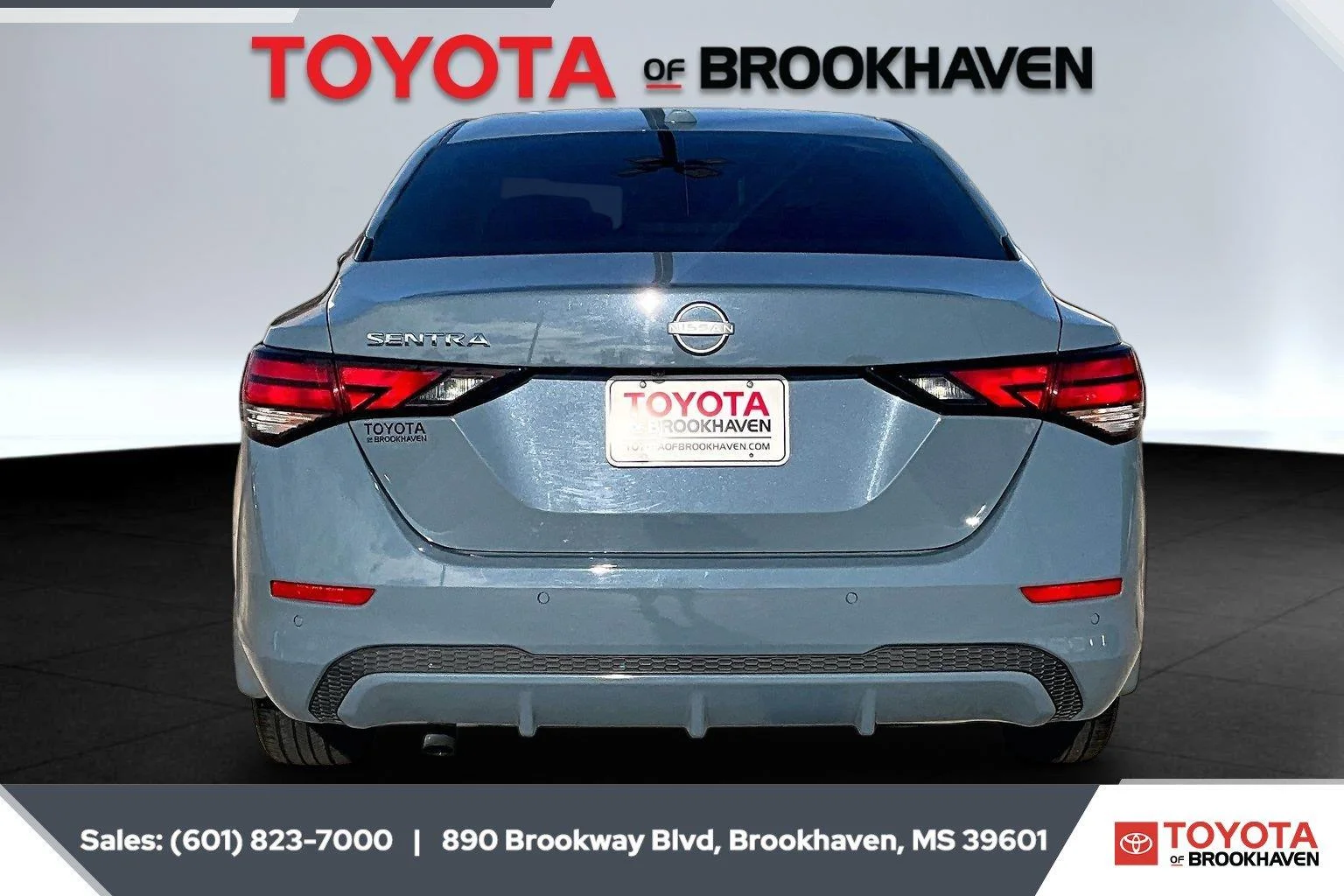 Used 2025 Atlantic Gray Metallic Nissan SV image 4