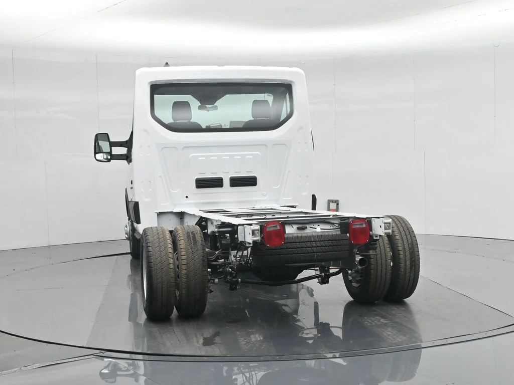 New 2026 Oxford White Ford Base image 20