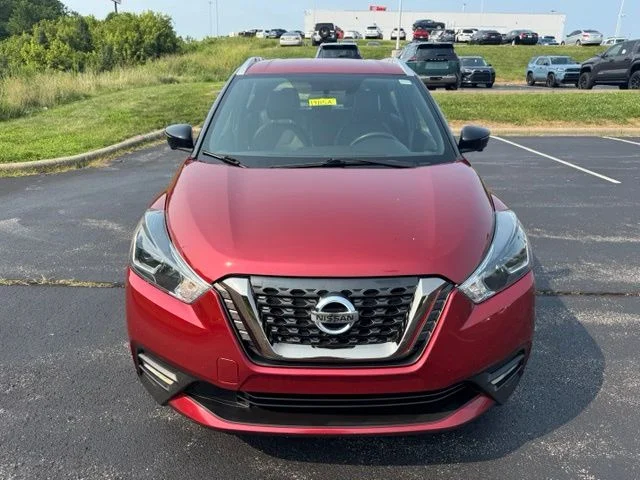 Used 2019 Red Nissan SR image 8