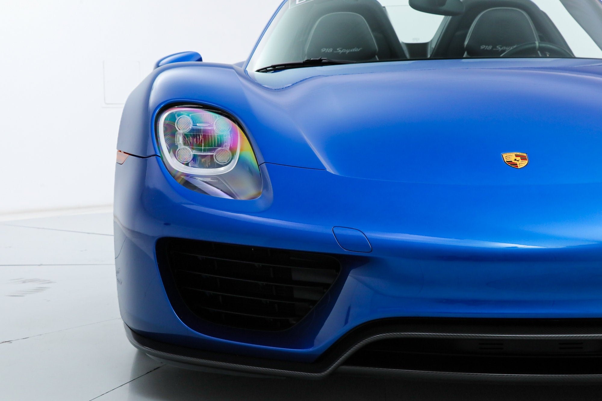 Used 2015 Blue Porsche  image 14