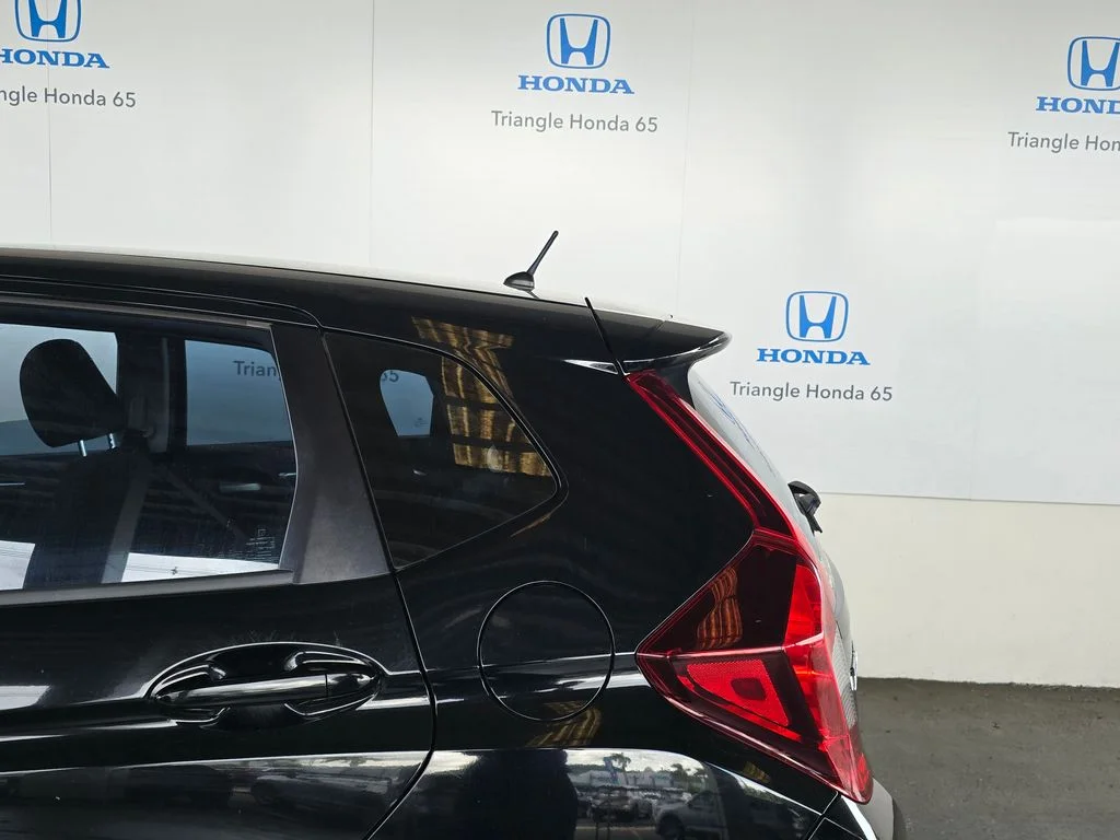 Used 2018  Honda LX image 10